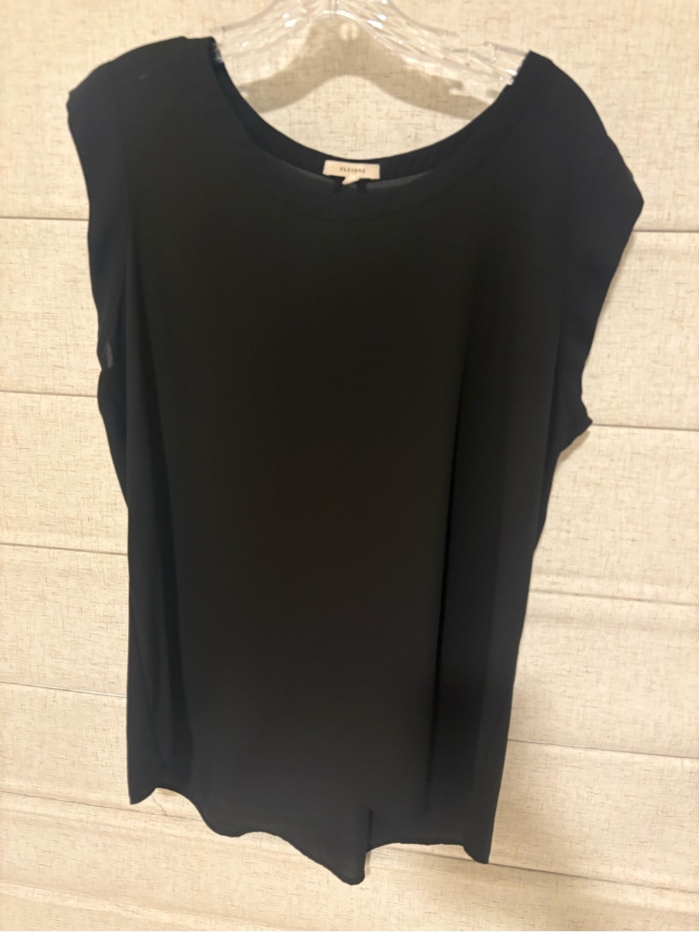 Theory Black Cap-Sleeve Silk Shell Top